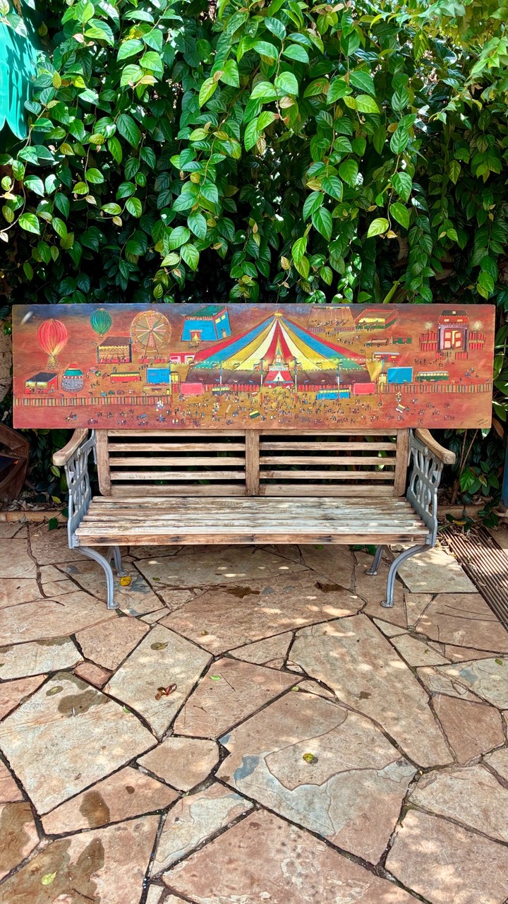 Pintura Naïf de Circo em madeira - Viana · Século XX, meados · Estado: Regular