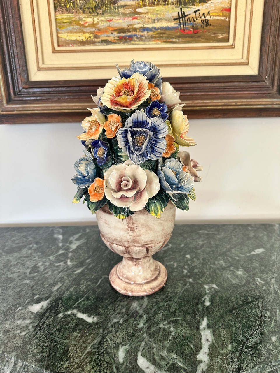 Vaso Cerâmica com Flores em Relevo · Século XX (1950-1980) · Estado: Bom
