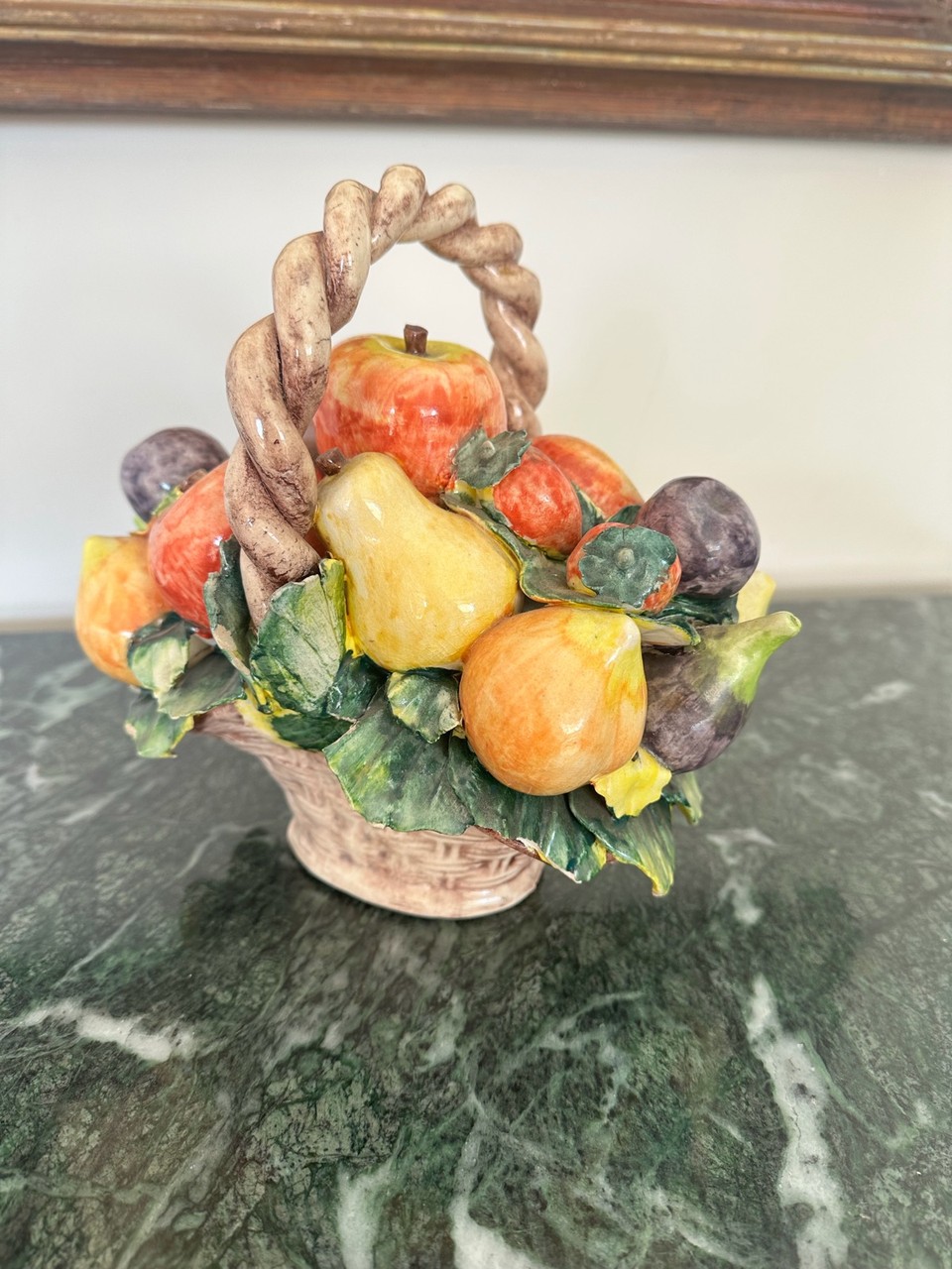 Cesta de Frutas em Majólica Italiana · Século XX (1930-1970) · Estado: Bom