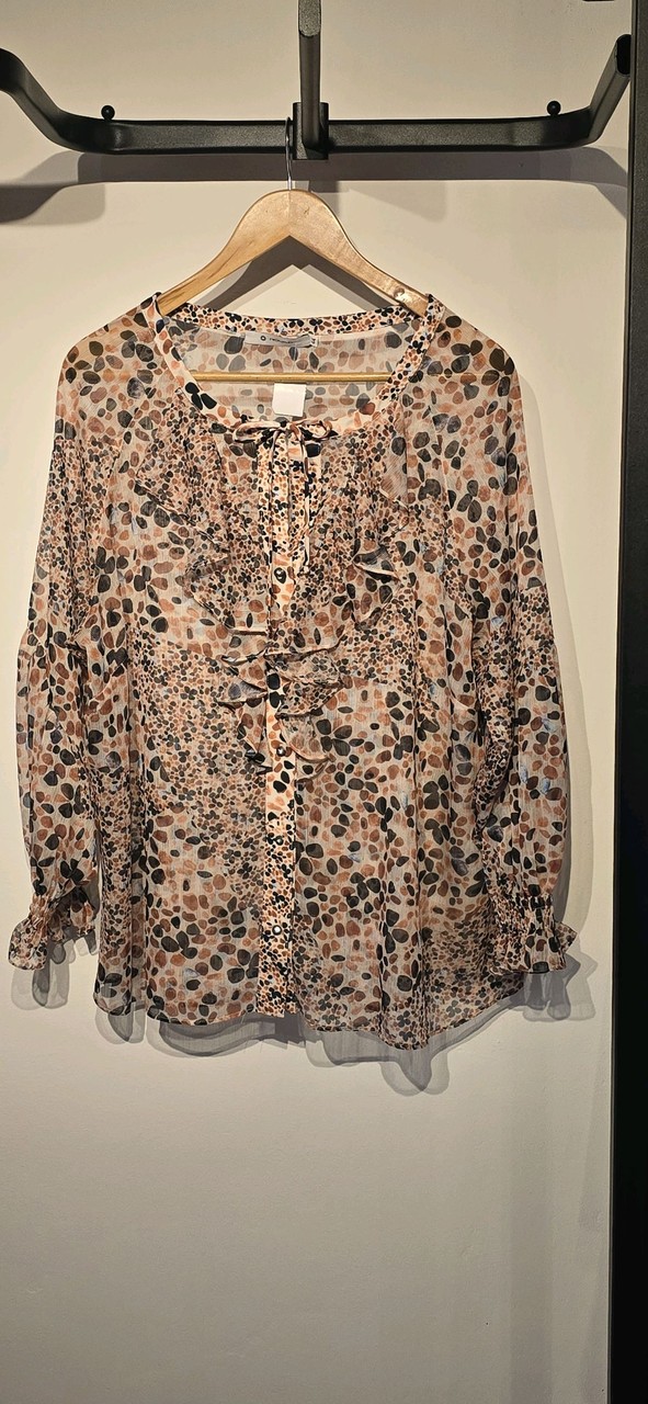 Blusa Chiffon Animal Print · Estado: Excelente