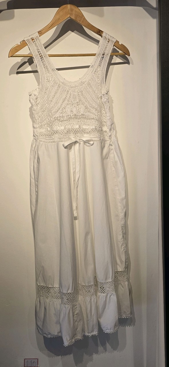 Vestido Branco Longo com Renda · Estado: Excelente